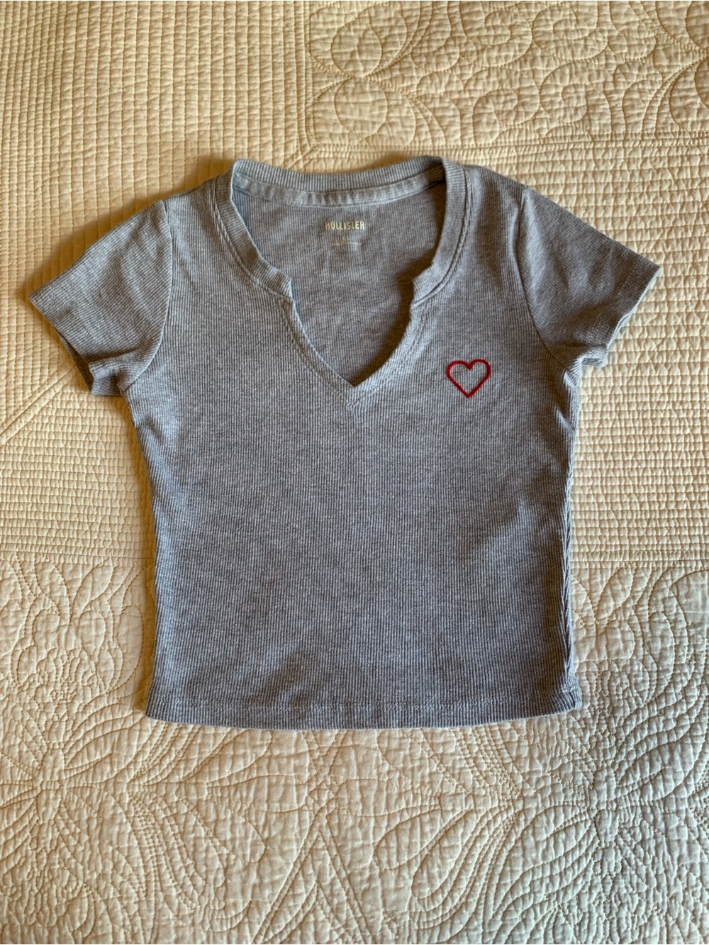 Hollister Ribbed Heart Graphic Baby Tee